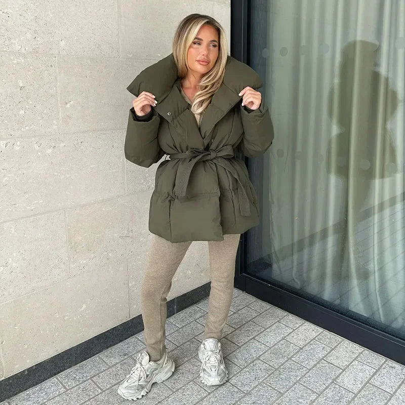 StyleQuilt™ Modieuze Jas die Warmte en Stijl Combineert