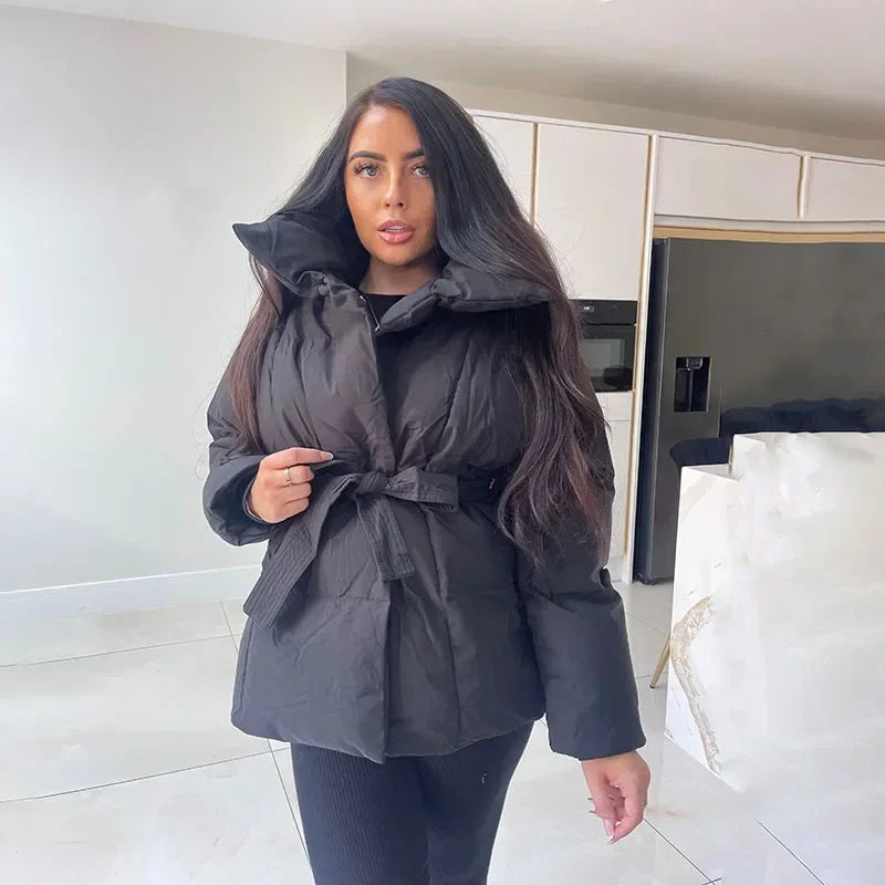 StyleQuilt™ Modieuze Jas die Warmte en Stijl Combineert